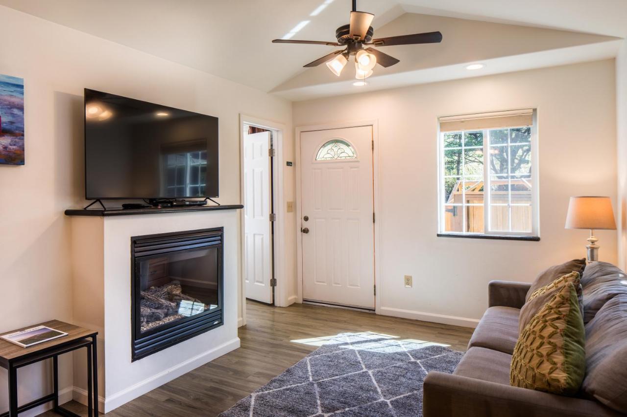Andril Fireplace 3*