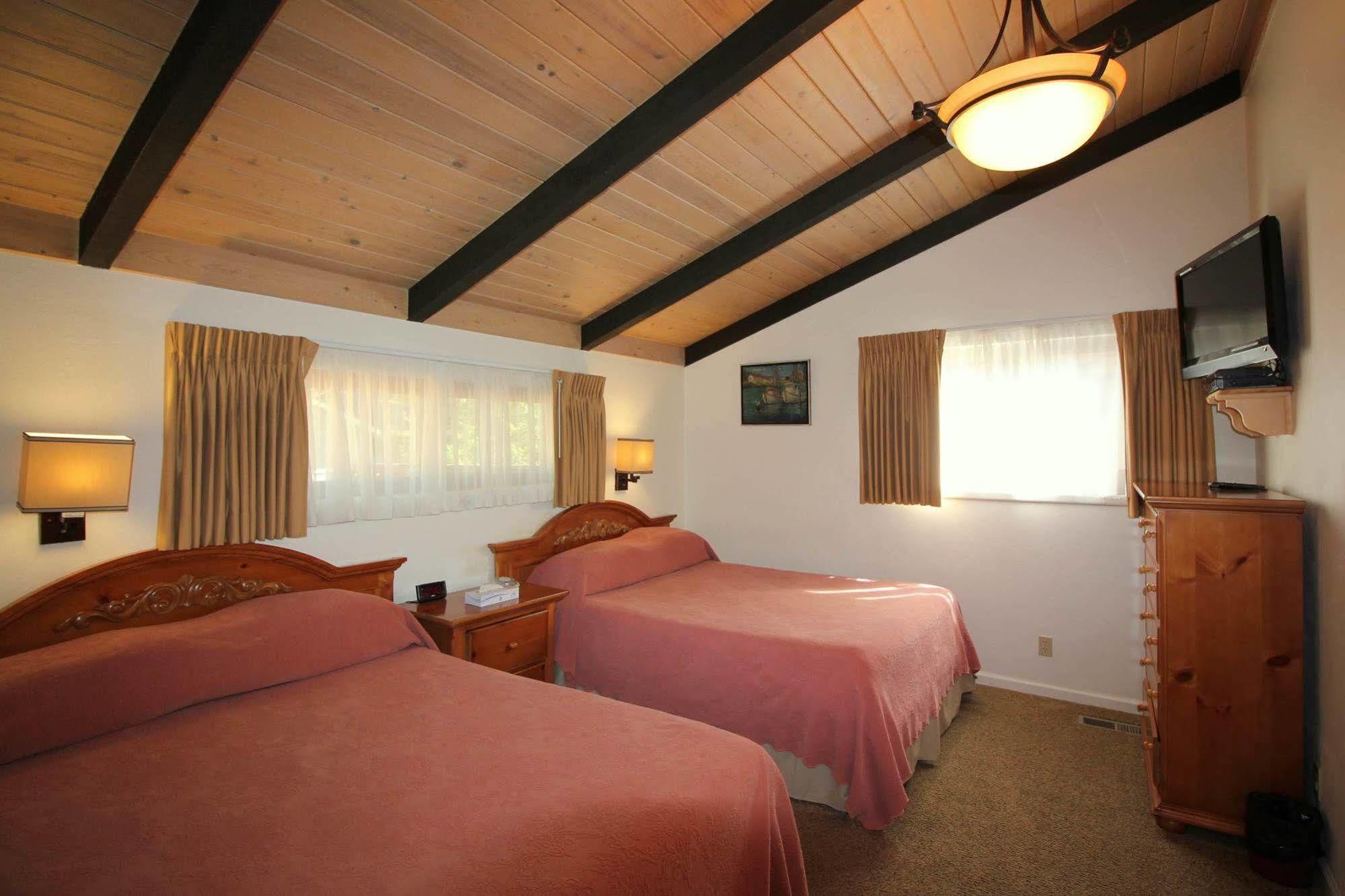 Andril Fireplace Hotel 3*